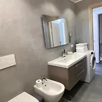 Mirror Lezzeno