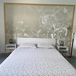 בית נופש Mirror *