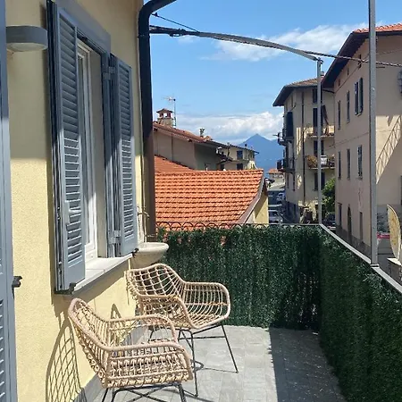 Mirror בית נופש *