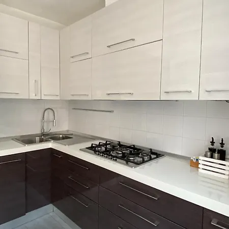 度假居 Mirror 勒泽诺